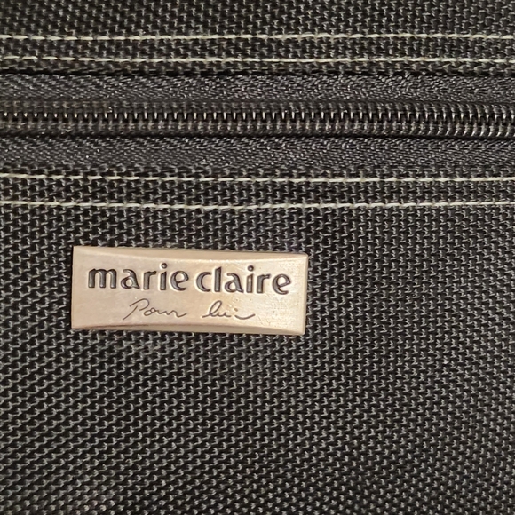 Marie Claire Cosmetic Wristlet Pouch Black 10" X 7. 5" - Picture 7 of 10